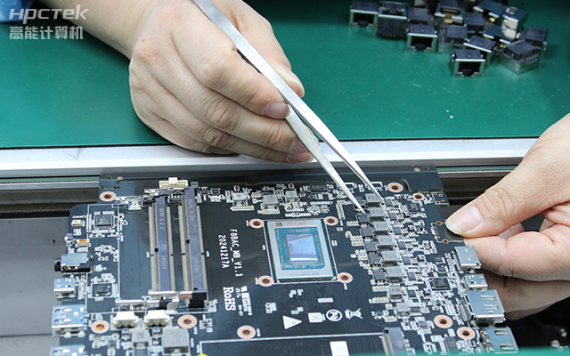 【工控科普】一片主板可以有多少路CPU？(圖1)